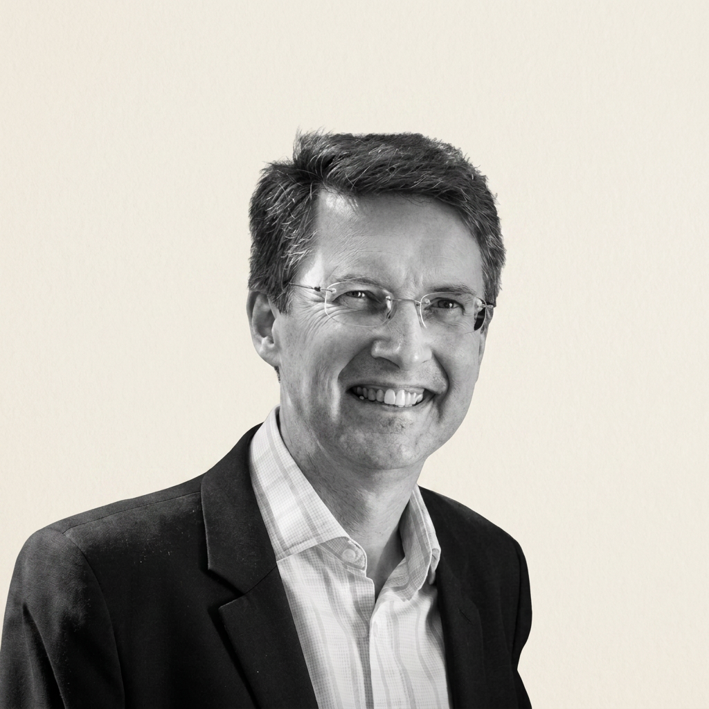 Simon MacKinnon